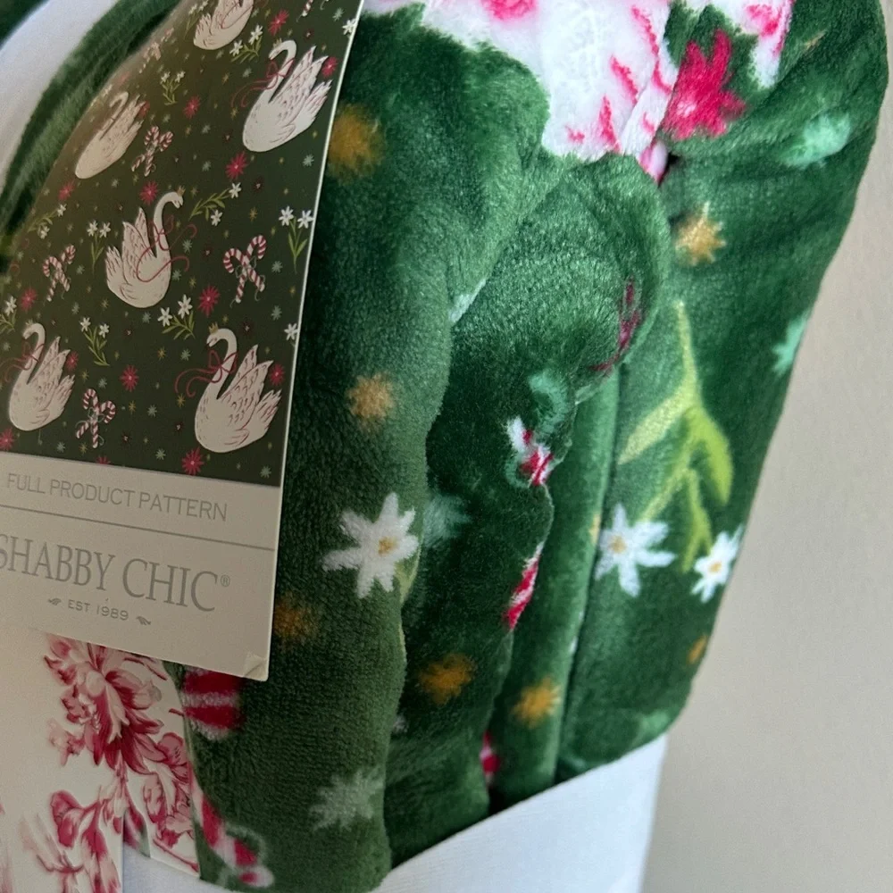 Shabby Chic Holiday Christmas Blanket Swan 🦢 Candy Cane Queen NEW!